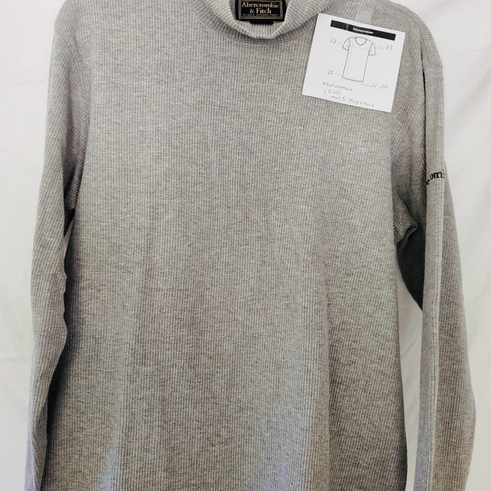 Abercrombie & Fitch Gray Long Sleeve Crew Neck Tee